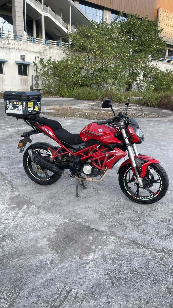 二手贝纳利红宝龙 TNT150i