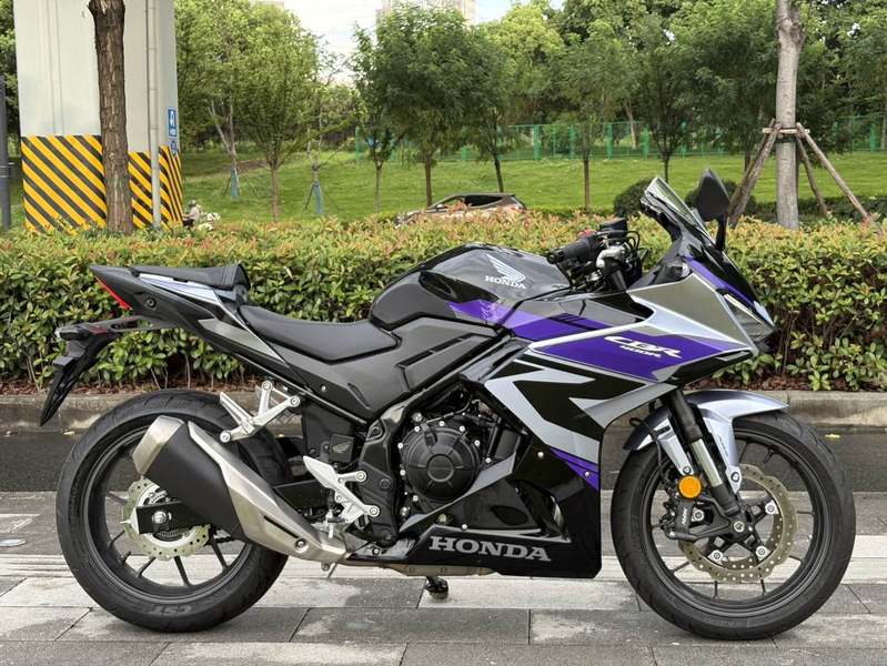 二手本田CBR400R