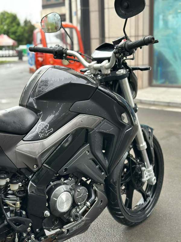 二手贝纳利小迅龙 BN150S