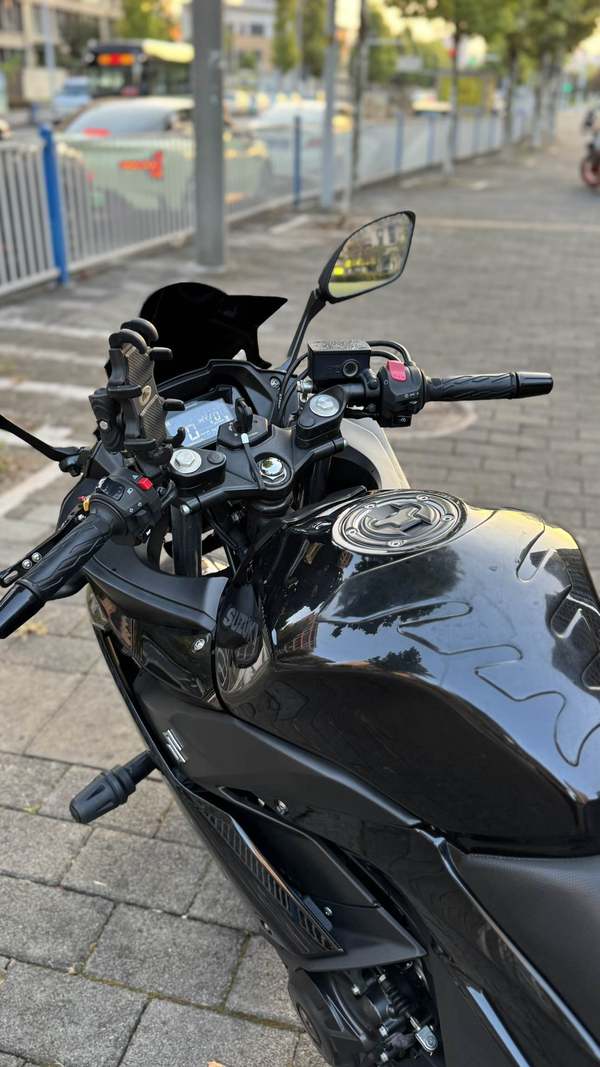 二手豪爵铃木GSX250R