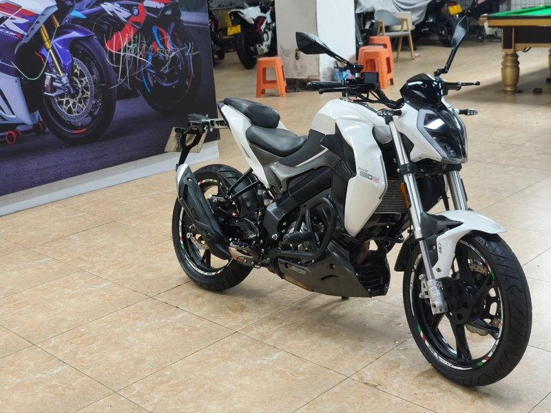 二手贝纳利小迅龙 BN150S