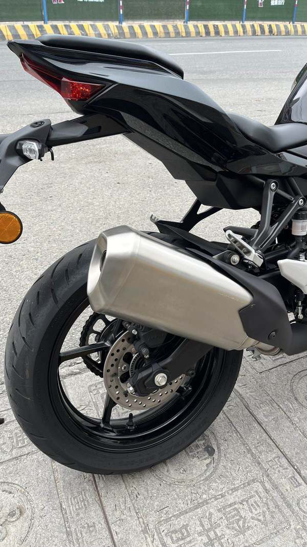 二手川崎ZX-4R