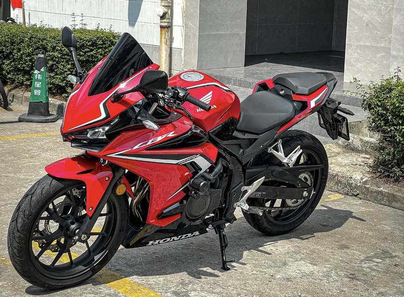 二手本田CBR400R