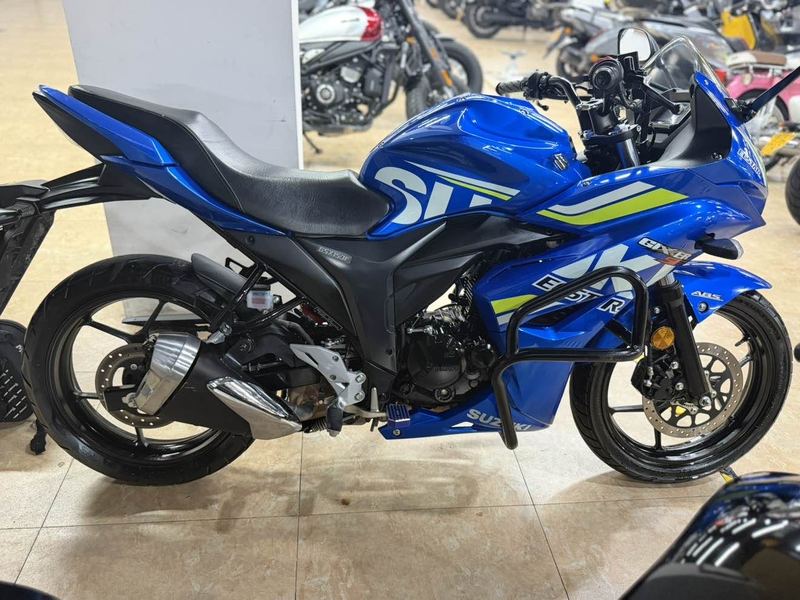 二手济南铃木极客飒 Gixxer 155