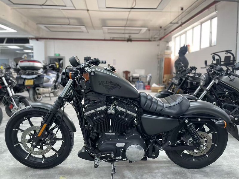 二手哈雷戴维森Iron883 硬汉