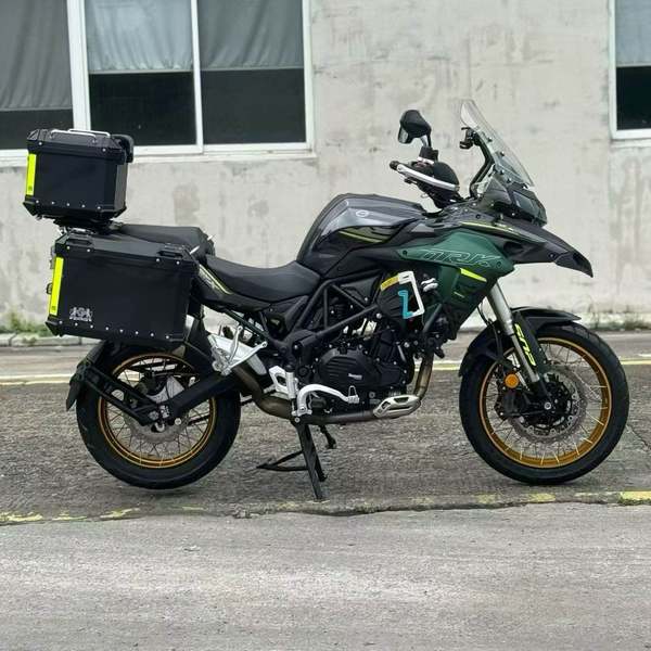 二手贝纳利金鹏 TRK502