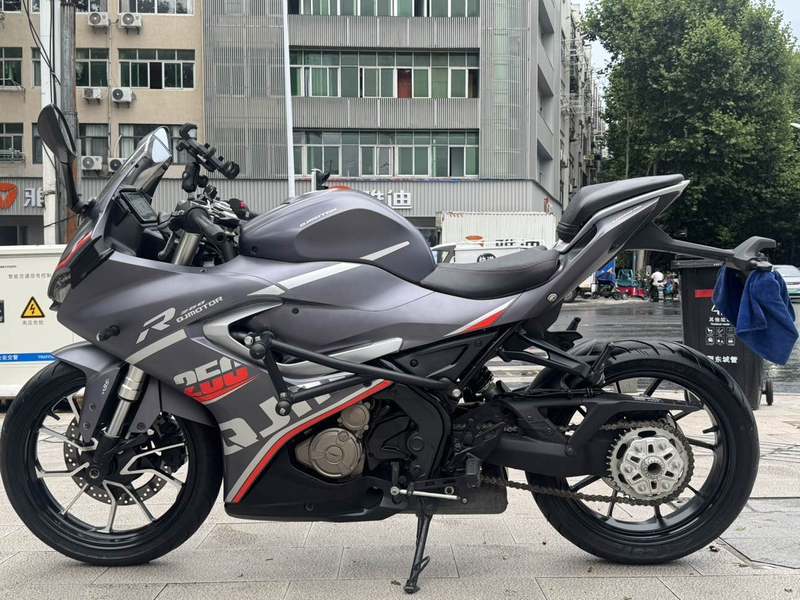 二手QJMOTOR赛250