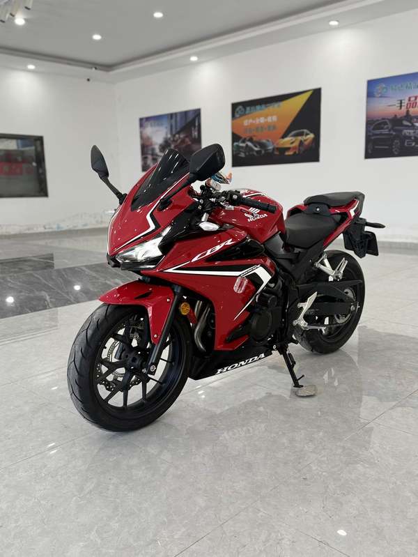 二手本田CBR400R