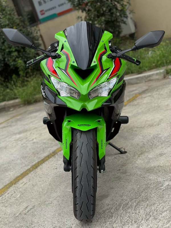 二手川崎ZX-4R