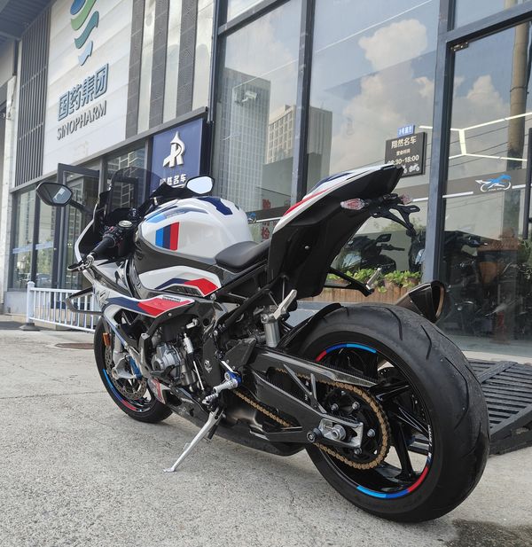 二手宝马M 1000 RR