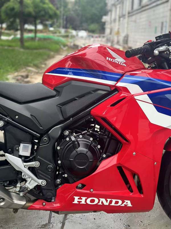 二手本田CBR400R