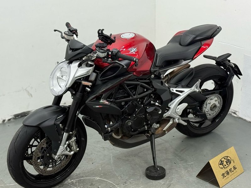 二手奥古斯塔Brutale 800