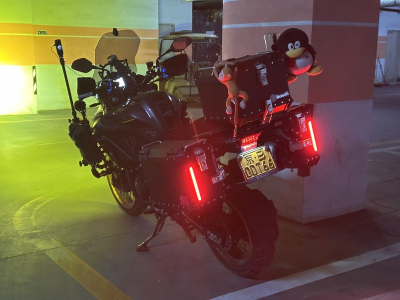 二手贝纳利金鹏 TRK502