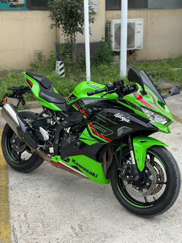 二手川崎ZX-4R