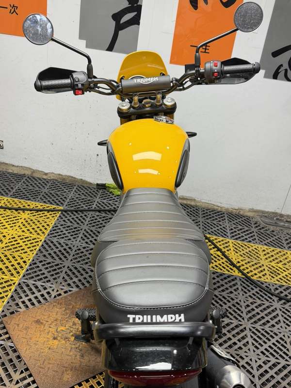 二手凯旋Scrambler 400 X
