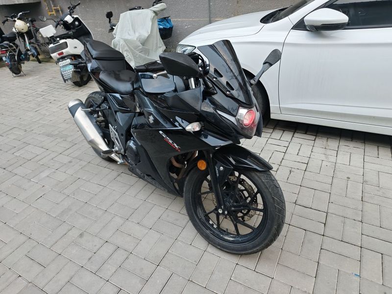 二手豪爵铃木GSX250R