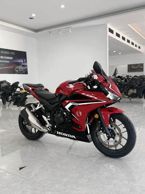 二手本田CBR400R