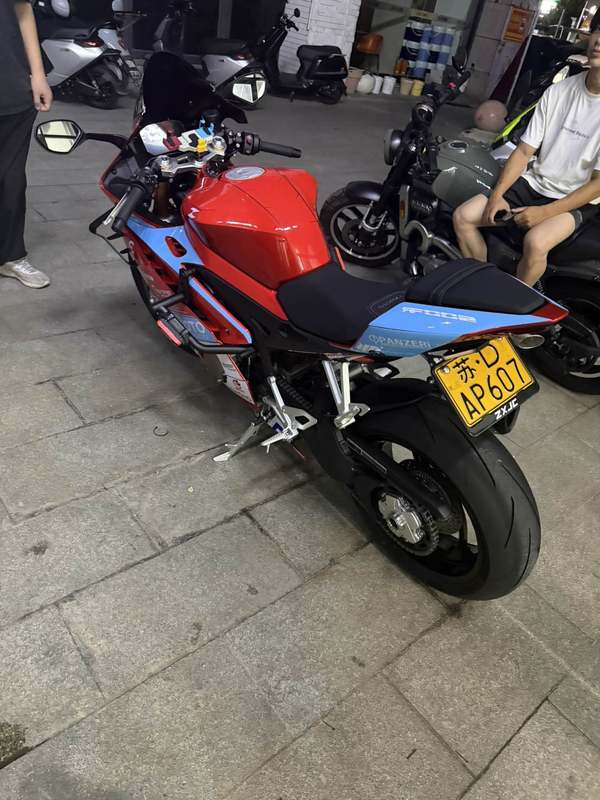 二手张雪机车500RR
