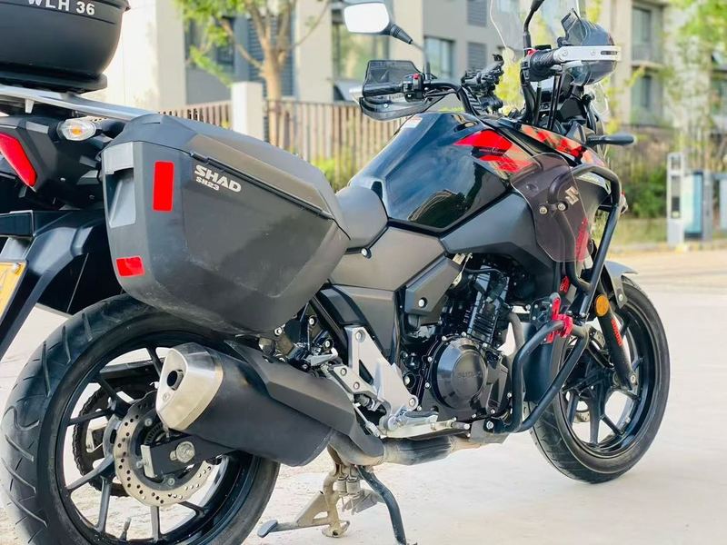 二手豪爵铃木DL250