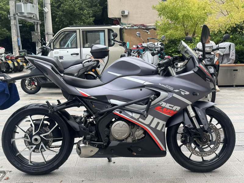 二手QJMOTOR赛250