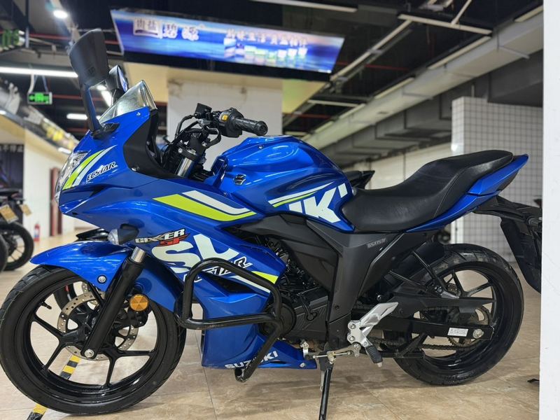 二手济南铃木极客飒 Gixxer 155