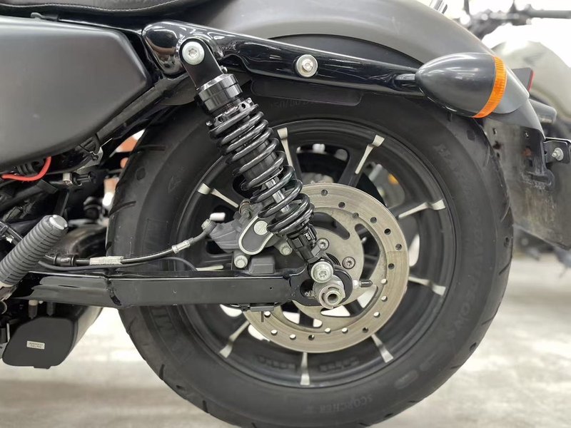 二手哈雷戴维森Iron883 硬汉