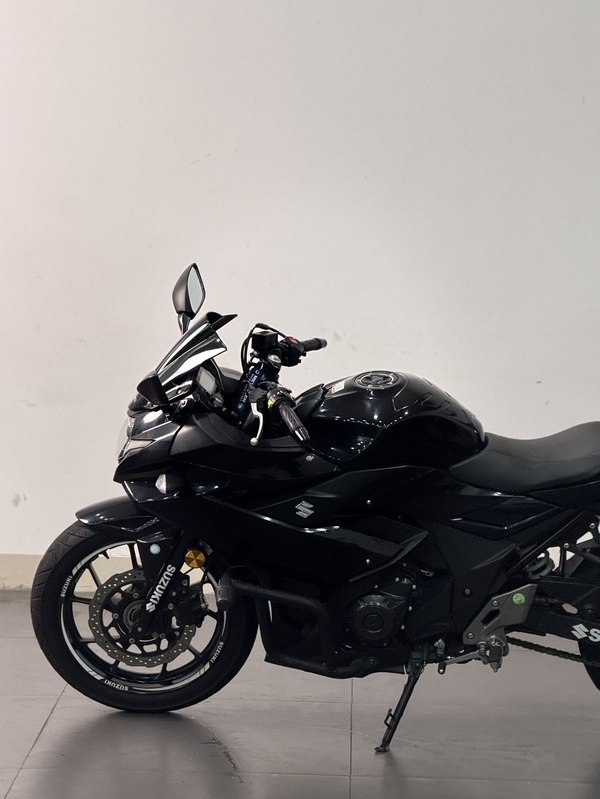 二手豪爵铃木GSX250R
