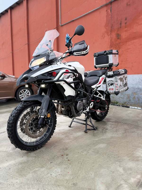 二手贝纳利金鹏 TRK502