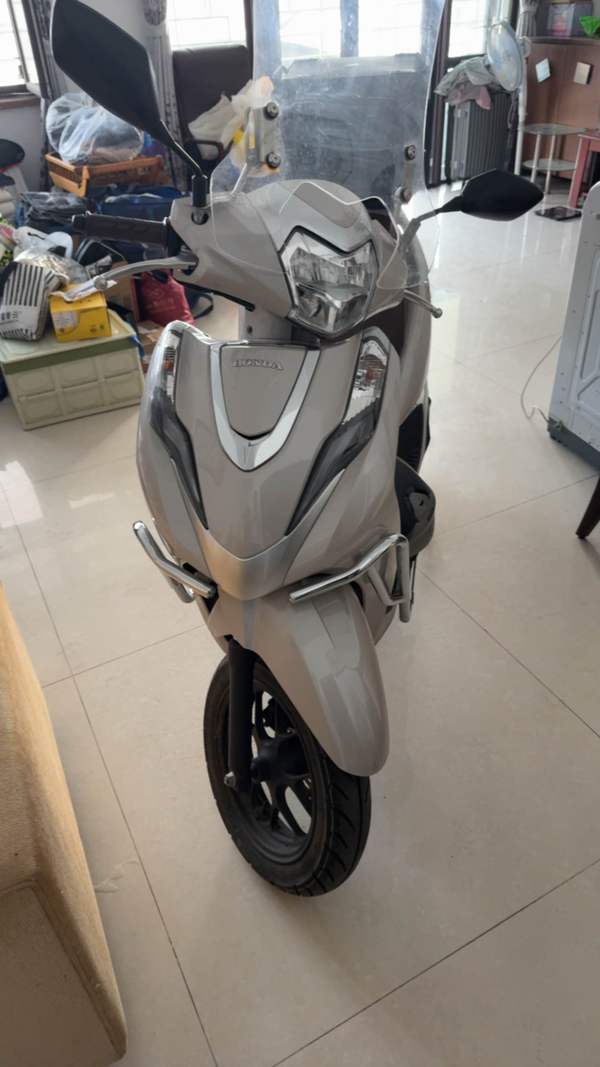 二手五羊本田Lead125