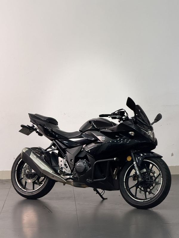 二手豪爵铃木GSX250R