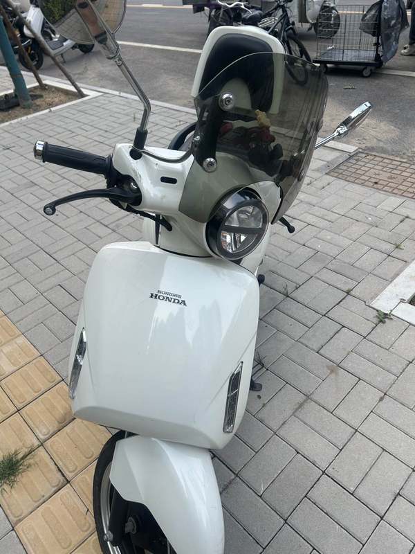 二手新大洲本田NS125LA