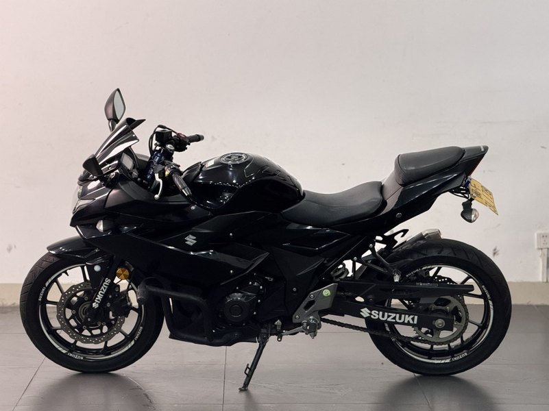 二手豪爵铃木GSX250R