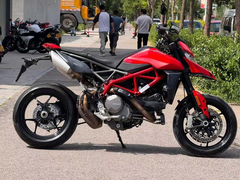 二手杜卡迪Hypermotard 950