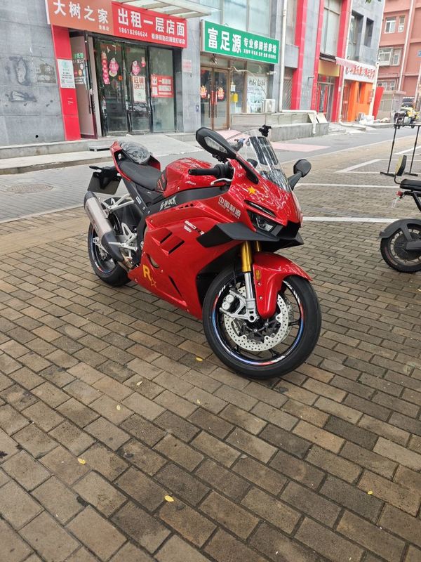 二手张雪机车820RR