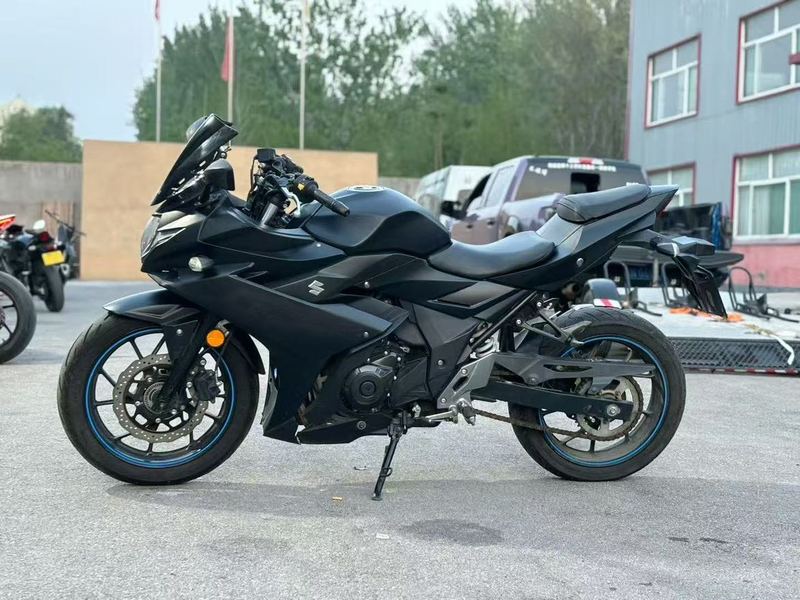 二手豪爵铃木GSX250R