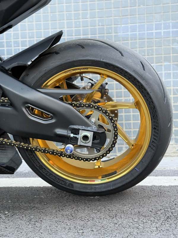 二手雅马哈YZF-R1