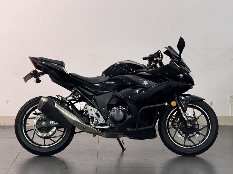 二手豪爵铃木GSX250R