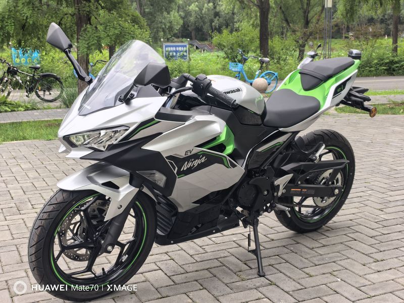 二手川崎Ninja e-1