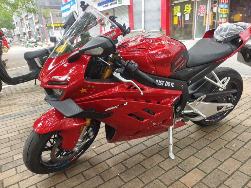 二手张雪机车820RR