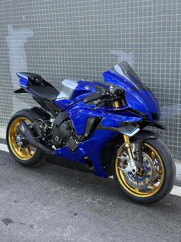 二手雅马哈YZF-R1