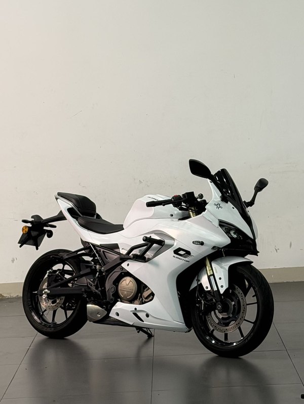 二手QJMOTOR赛250