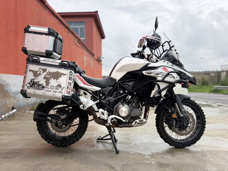 二手贝纳利金鹏 TRK502