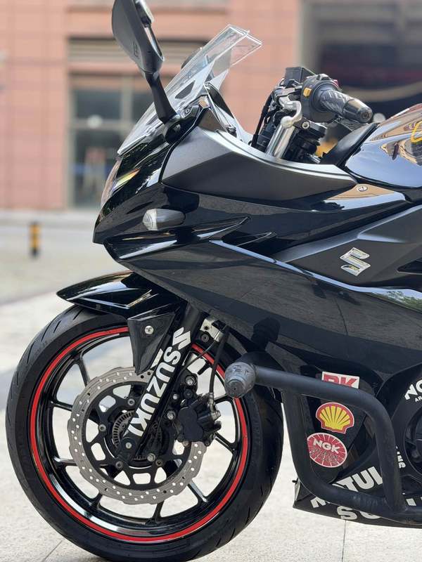 二手豪爵铃木GSX250R
