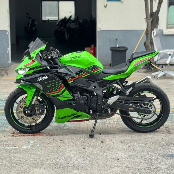 二手川崎ZX-4R