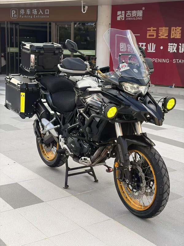 二手贝纳利TRK552