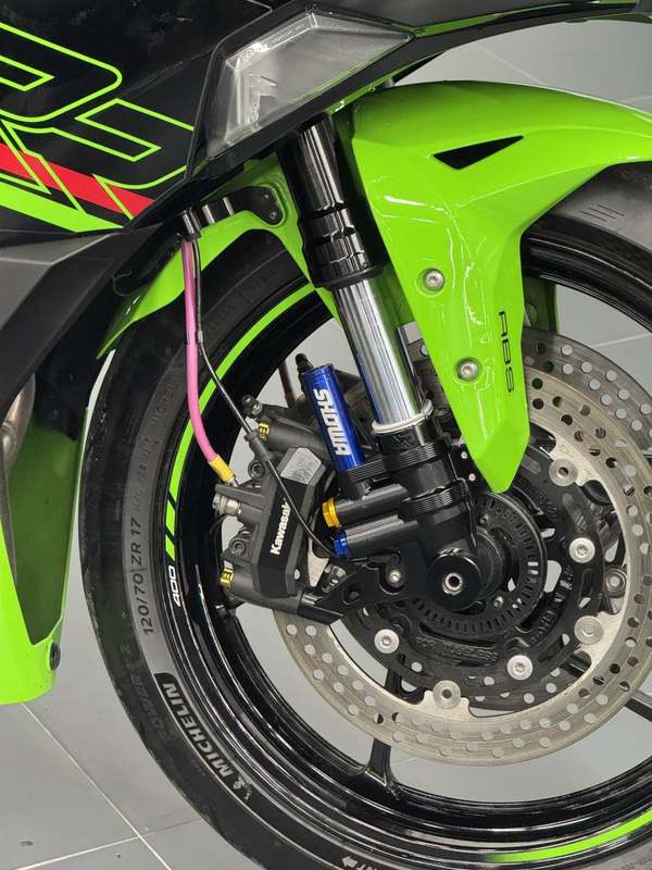 二手川崎ZX-4R
