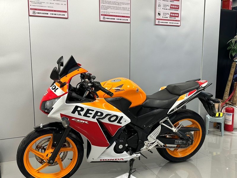 二手本田CBR300R