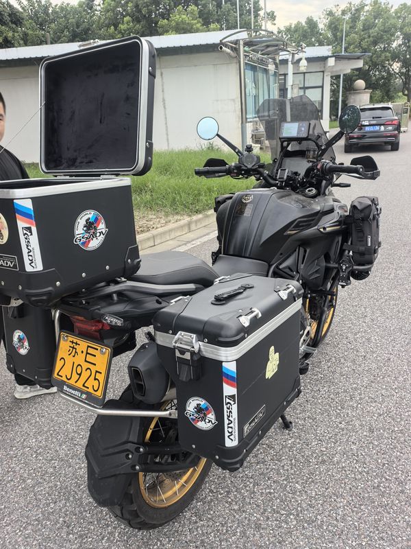 二手贝纳利TRK552