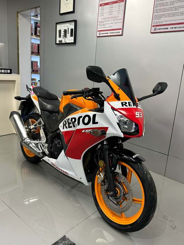 二手本田CBR300R