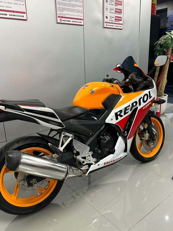 二手本田CBR300R